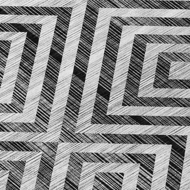 HomeRoots Geometric Transitional Rectangle Outdoor Rug