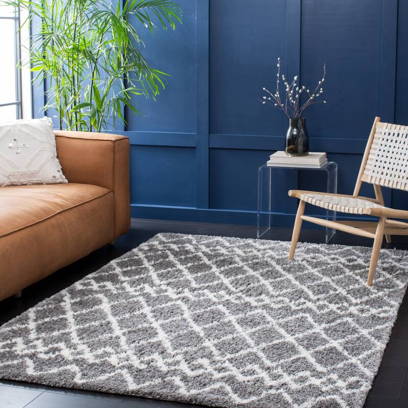 SAFAVIEH Berber Shag Magnisina Moroccan Boho 1.26-inch Thick Rug - 6'7" Square - Grey/Ivory - Square