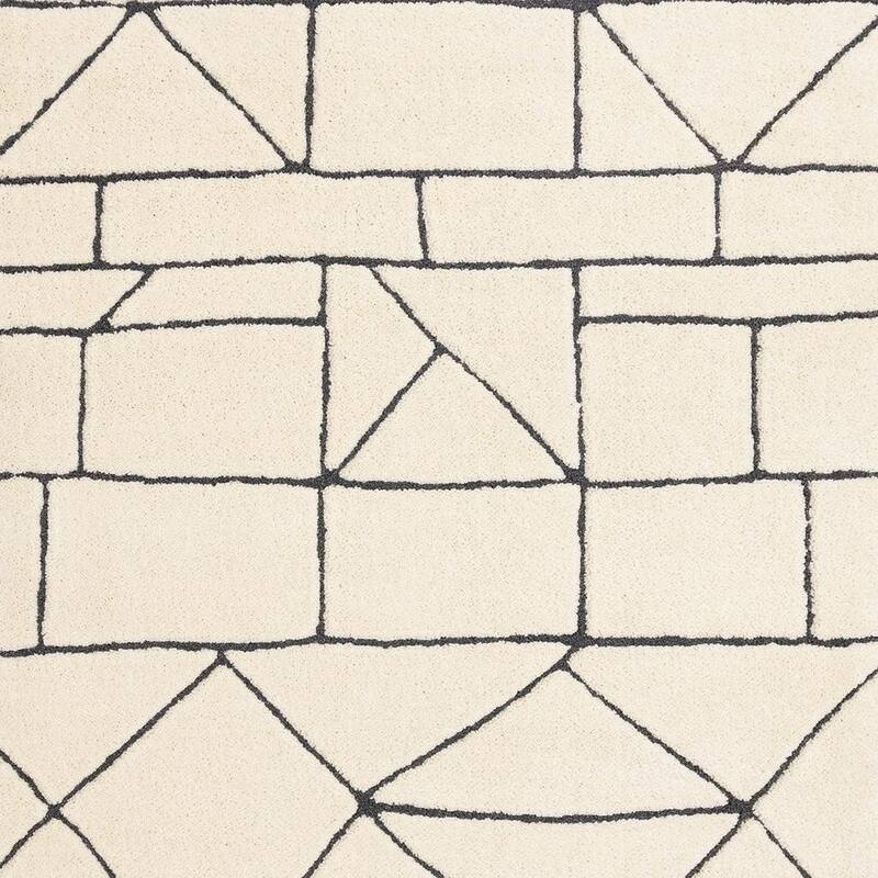 HomeRoots Geometric Modern Rectangle Area Rug - 5' X 8'