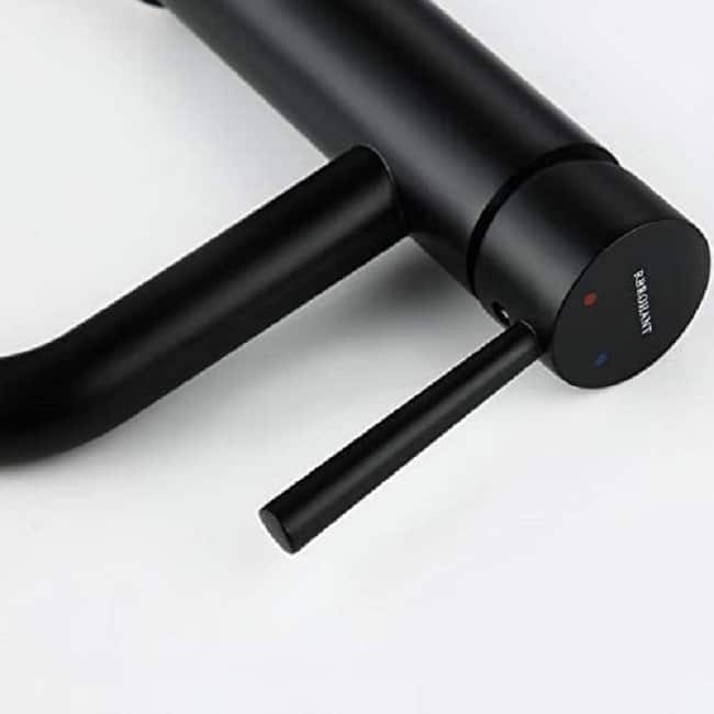 Single Hole Bathroom Sink Faucet with Single-Handle in Black / Gold, Deck-mounted