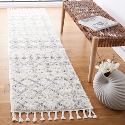 SAFAVIEH Berber Fringe Dashurije Leatha Trellis Rug - 2'2" x 8' Runner