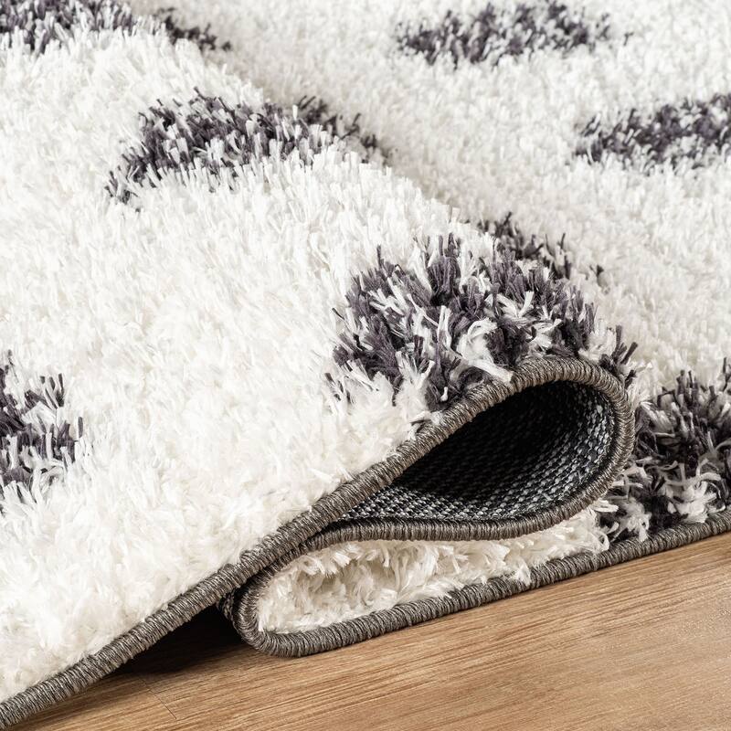 Scandinavian Arrow Shag Rug - Modern Look - Anthracite Dark Gray - Easy Maintenance