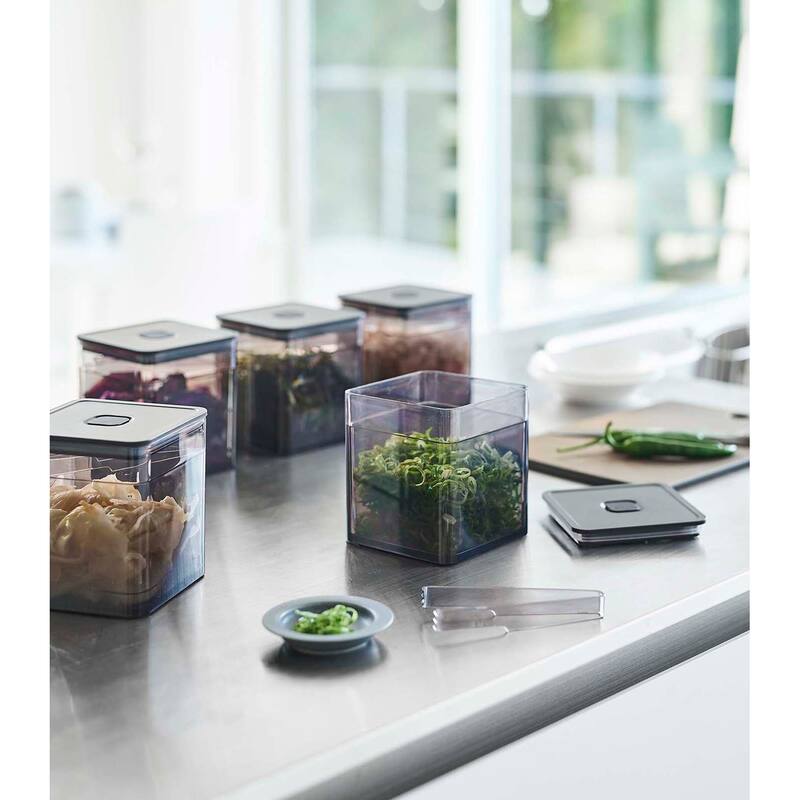 Yamazaki Home Vacuum-Sealing Food Container - Two Styles, Polypropylene, Tongs, 500ml - L 3.62 x W 3.62 x H 4.02 inches