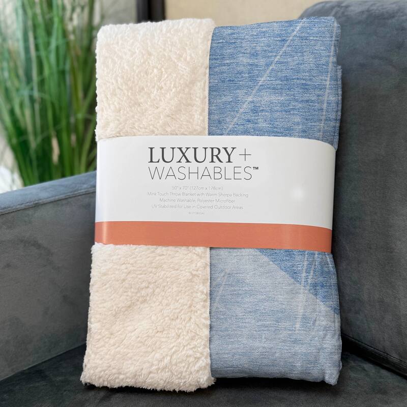 Premium Machine Washable Modern Prism Sherpa Throw Blanket