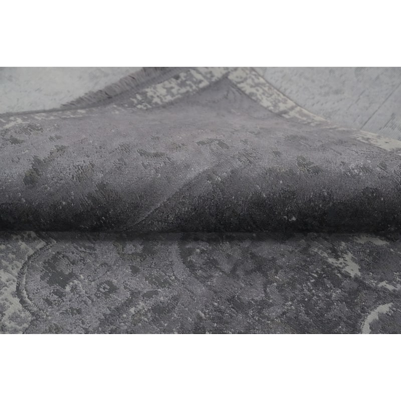 Machine Made Oriental Polyester Carpet Traditional Floral Greys & Charcoal Tabriz Area Rug - 7' 5'' X 5' 2''