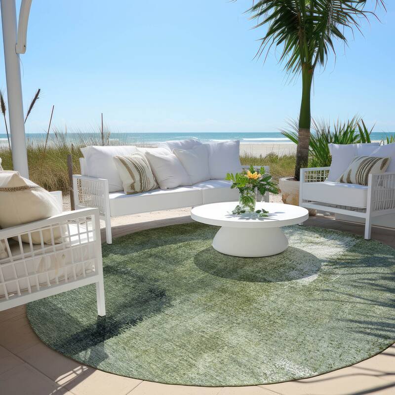 Machine Washable Indoor/ Outdoor Chantille Solid Ombre Rug - Green - 8' x 8'