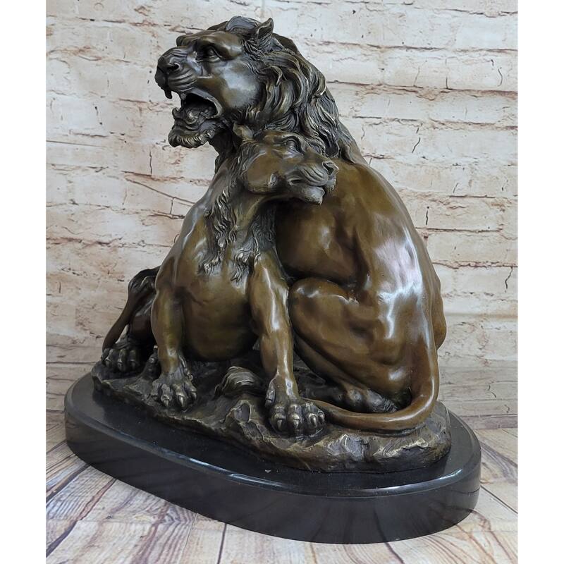 Male Female Imitative Lion Necking Romantic Love Bronze Statue Sculpture Figure On Marble Base