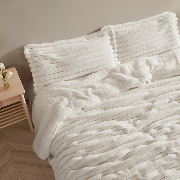 Roll Cakes Chunky Bunny - Coma Inducer® Oversized Comforter Set - Cream