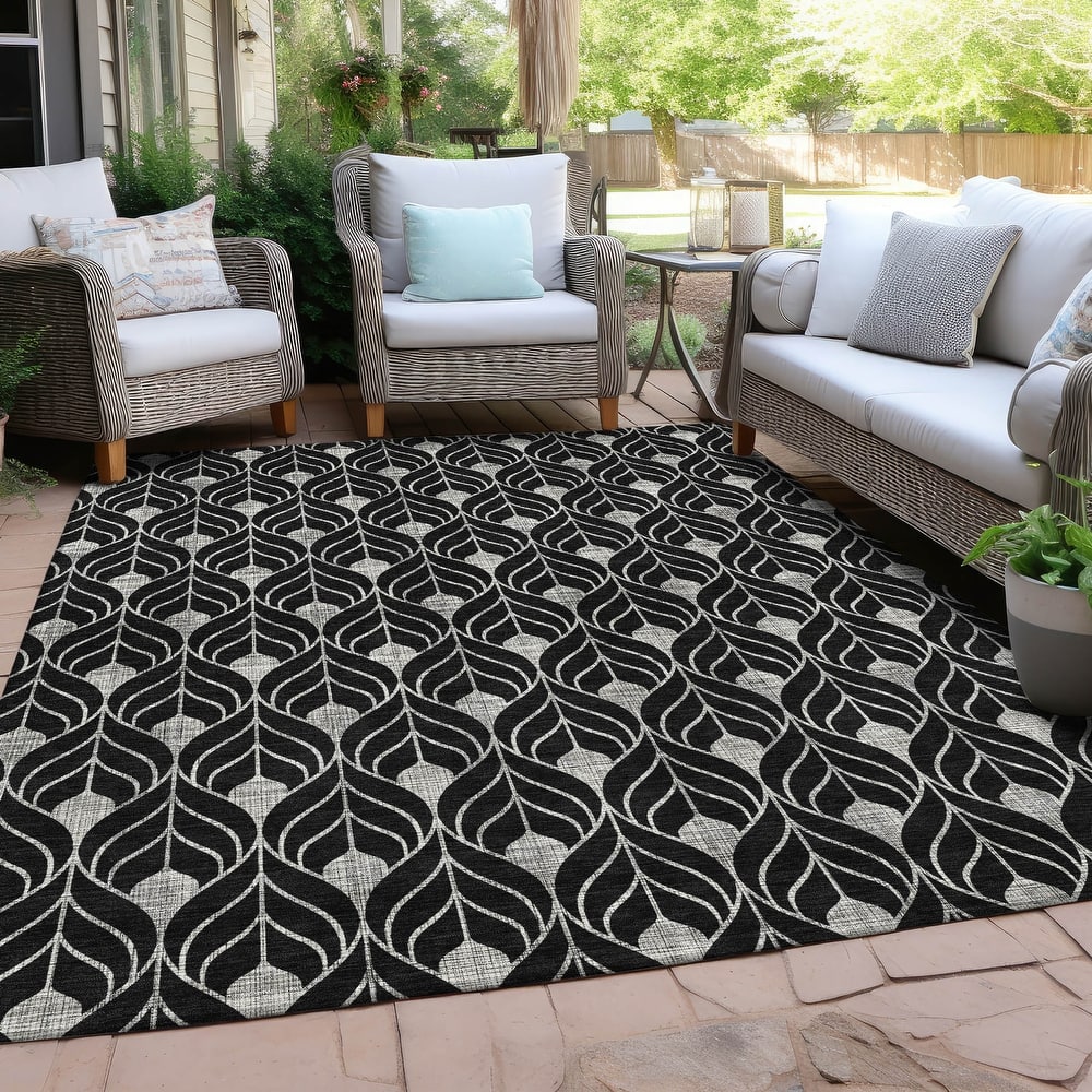 Machine Washable Indoor/ Outdoor Chantille Geo Teardrop Rug