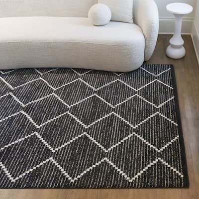 Oscar Modern Geometric Chevron Area Rug