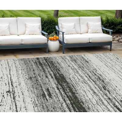 HomeRoots Striped Transitional Rectangle Outdoor Rug