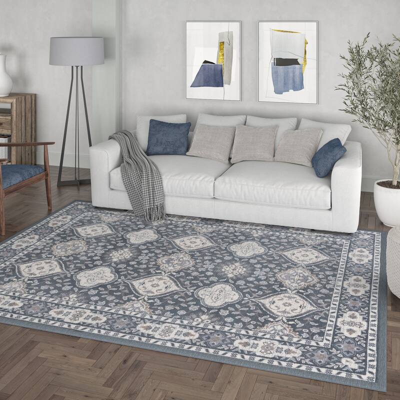 Carrington Traditional Oriental Indoor Area Rug