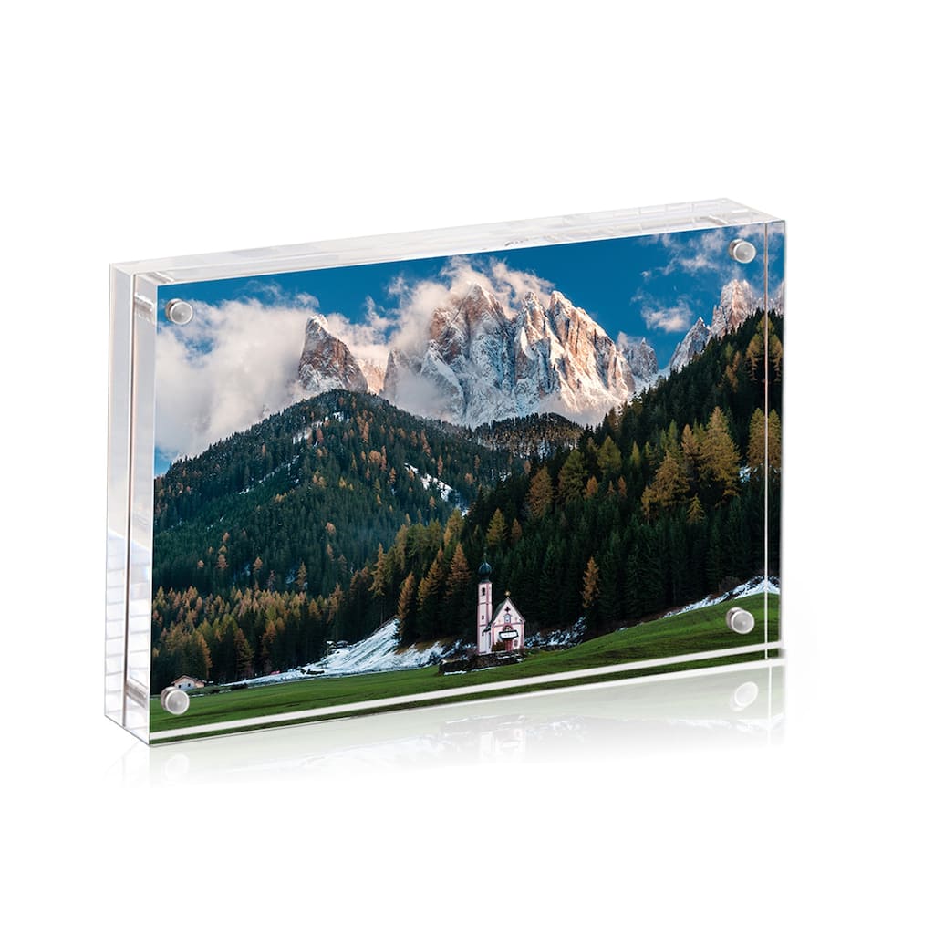 BP4U Acrylic Picture Frame, 1-Pack Tabletop Magnetic Freestanding Photo Frames for Hoem/Office Desktop Display