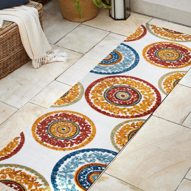 JONATHAN Y Gallia Medallion High-Low Indoor/Outdoor Area Rug