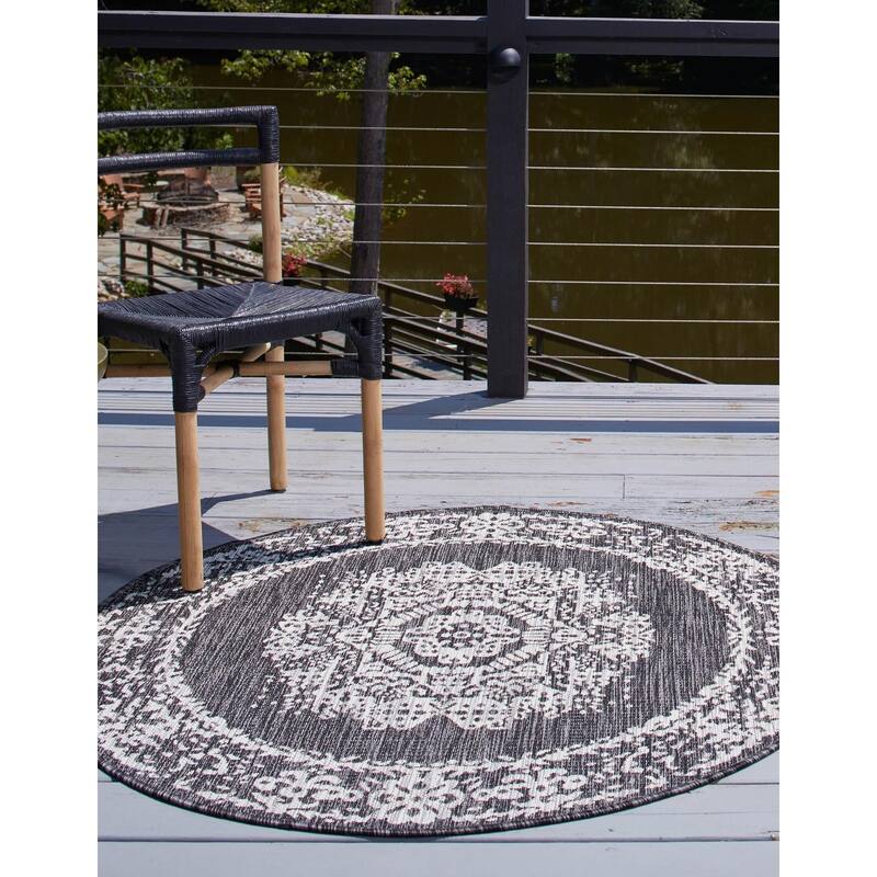 Outdoor Nirie Collection Area Rug - Charcoal Gray - 4' Round