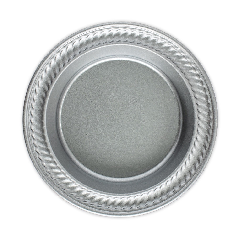 https://ak1.ostkcdn.com/images/products/is/images/direct/6e3d779651bd71fd2647abb0db67aeb5cc3a98a5/Nordic-Ware-Naturals%C2%AE-Compact-Ovenware-5%22-Mini-Pie-Pan.jpg