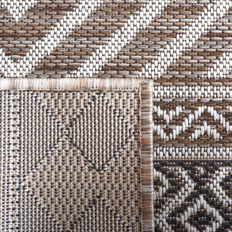 SAFAVIEH Havana Malhildur Geometric Indoor/ Outdoor Waterproof Rug