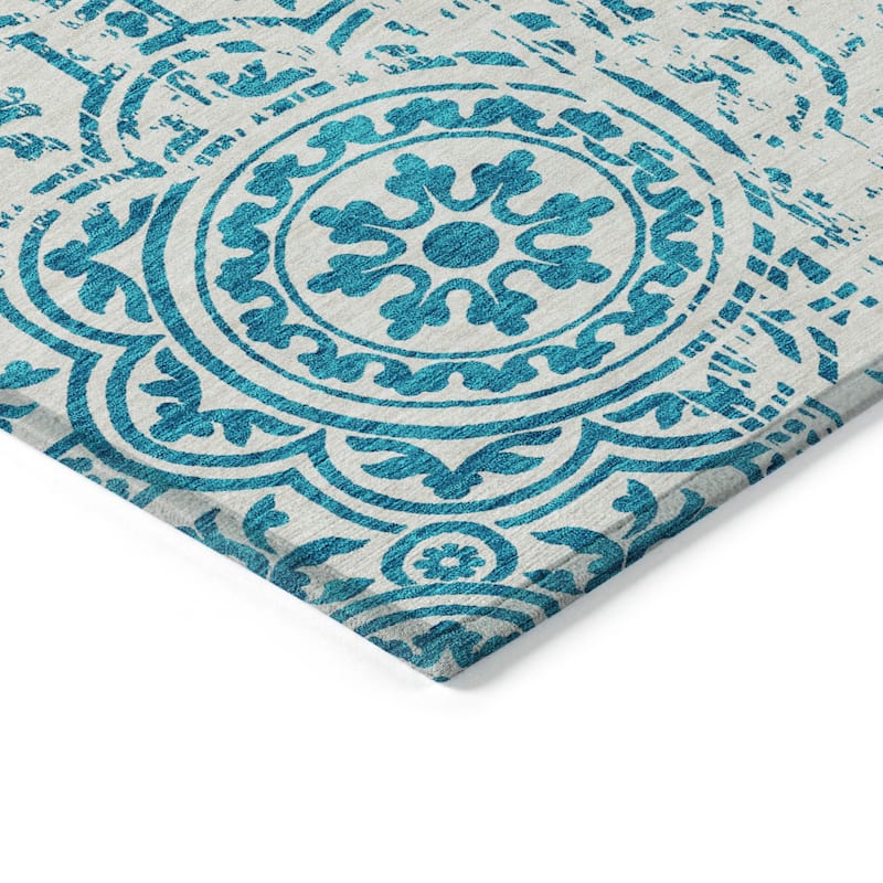 Machine Washable Indoor/ Outdoor Chantille Suzani Vintage Rug