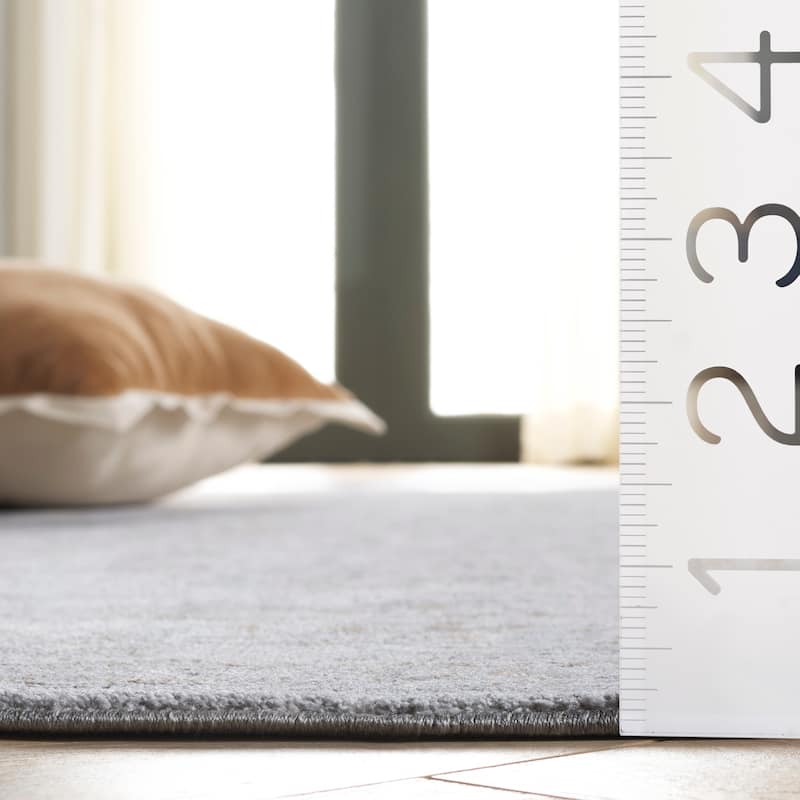 SAFAVIEH Crescent Yolande Transitional Rug