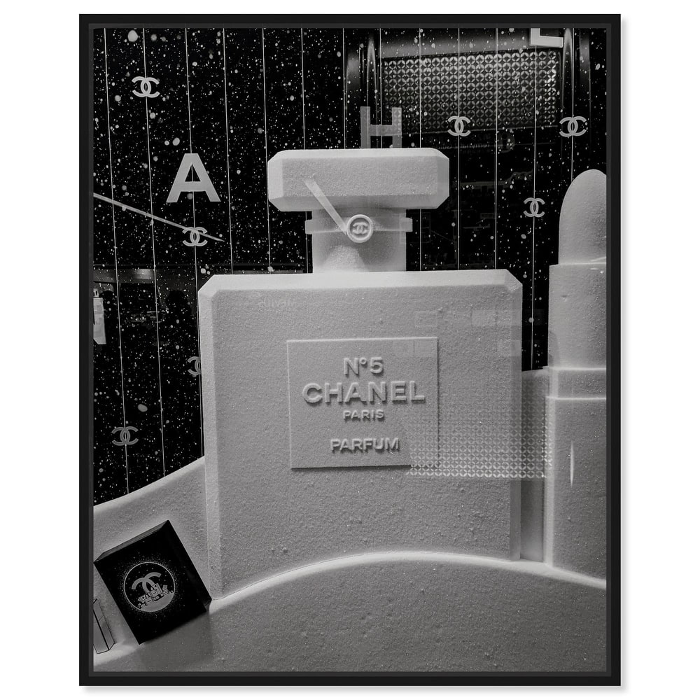 Sculptural Number 5 Canvas by Art Remedy