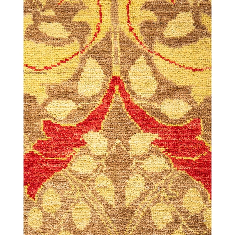 Overton Hand Knotted Wool Vintage Inspired Modern Contemporary Arts & Crafts Green Area Rug - 4' 10" x 8' 3"