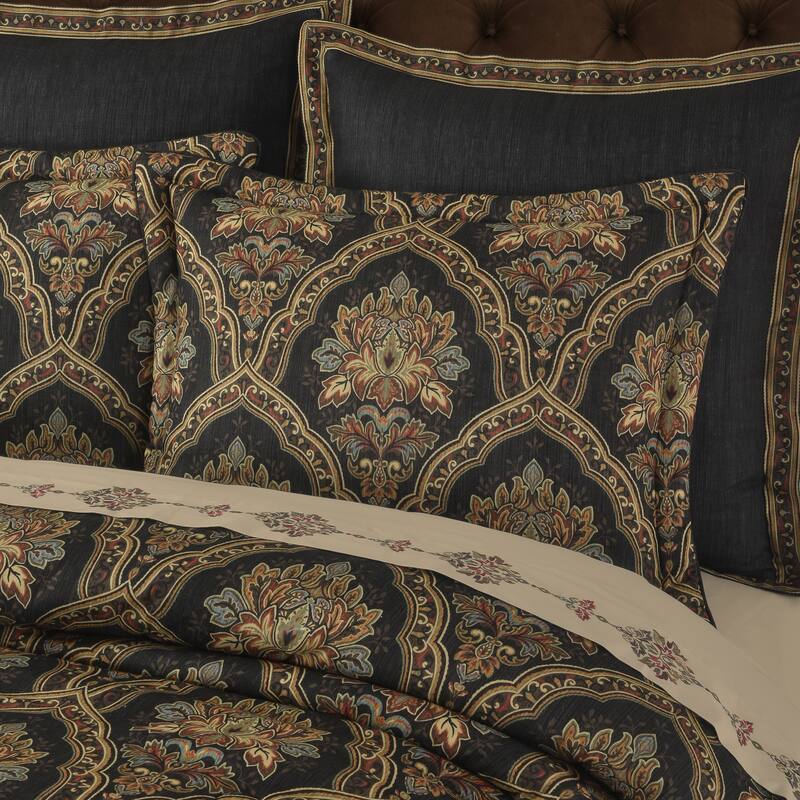 Michalina Comforter Set