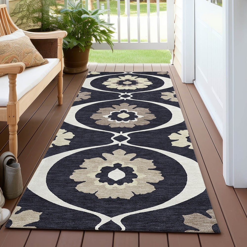 Machine Washable Indoor/ Outdoor Chantille Floral Geo Rug