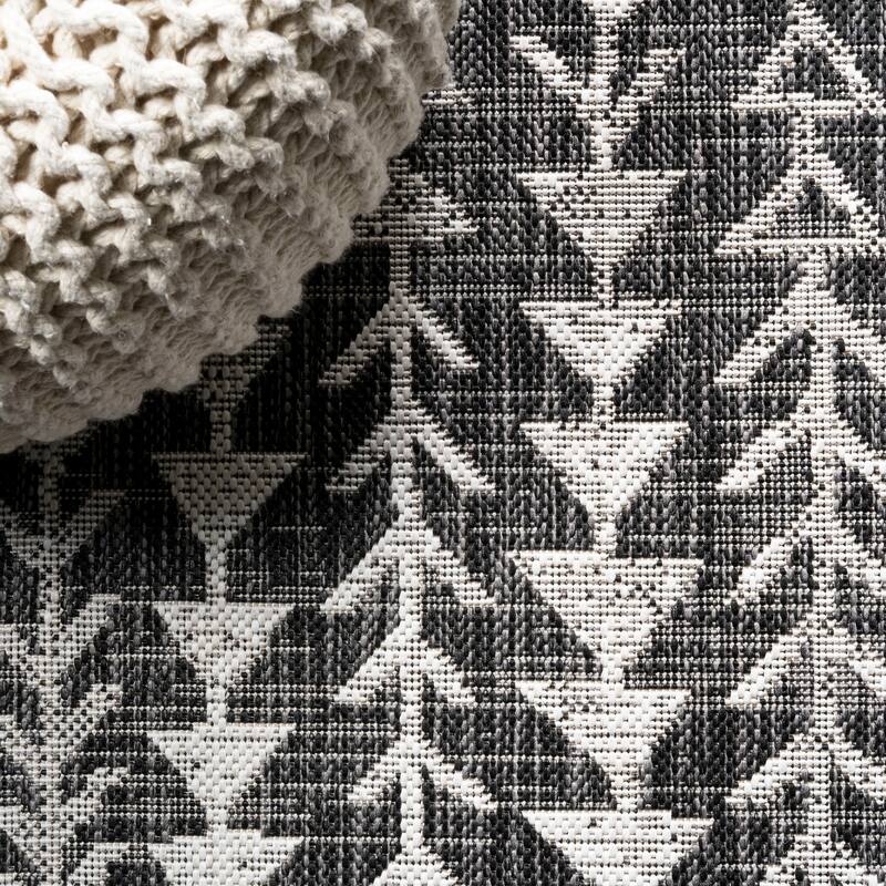 JONATHAN Y Sukie Bohemian Geometric Indoor/Outdoor Area Rug