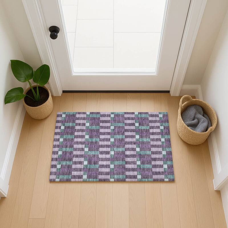 Machine Washable Indoor/ Outdoor Modern Chanute Chantille Rug