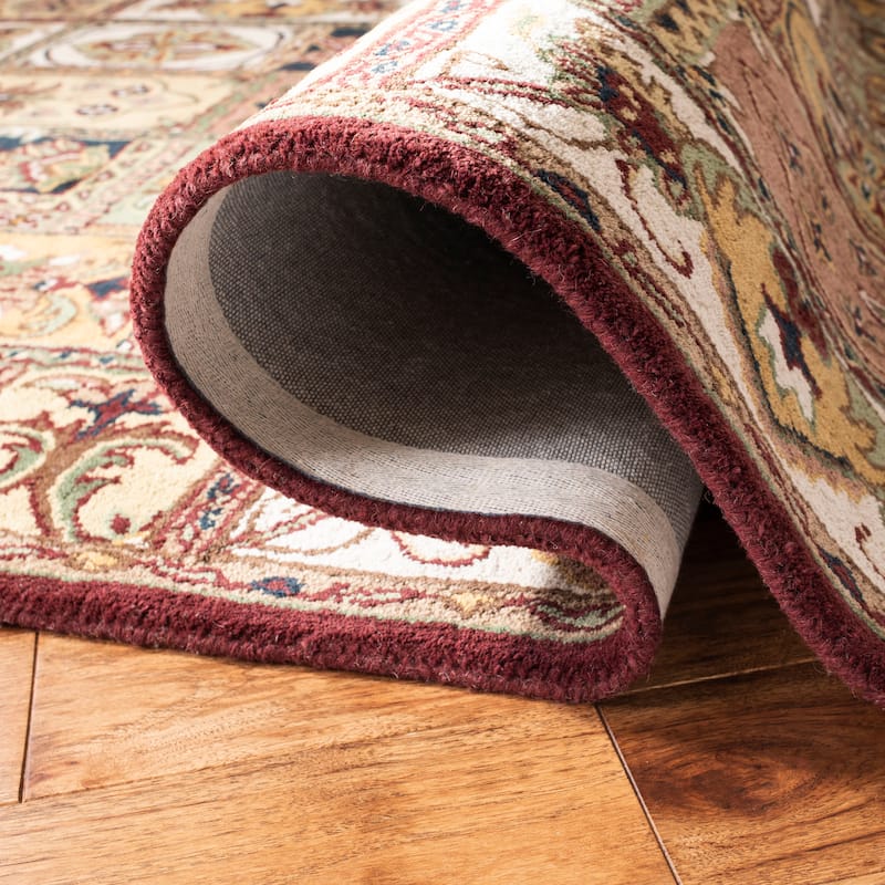 SAFAVIEH Classic Angiolina Traditional Oriental Wool Rug