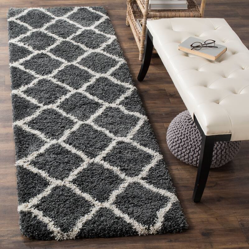 SAFAVIEH Hudson Shag Athena Trellis 2-inch Thick Rug - 2'3" x 6' Runner - Dark Grey/Ivory