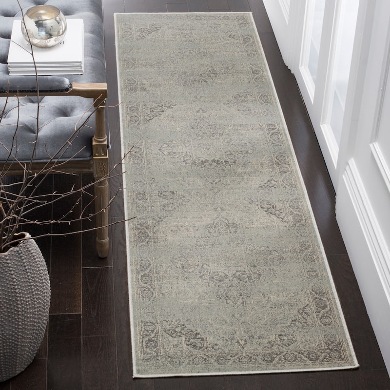 SAFAVIEH Vintage Distressed Boho Leonora Oriental Rug - 2'2" x 6' Runner - Silver