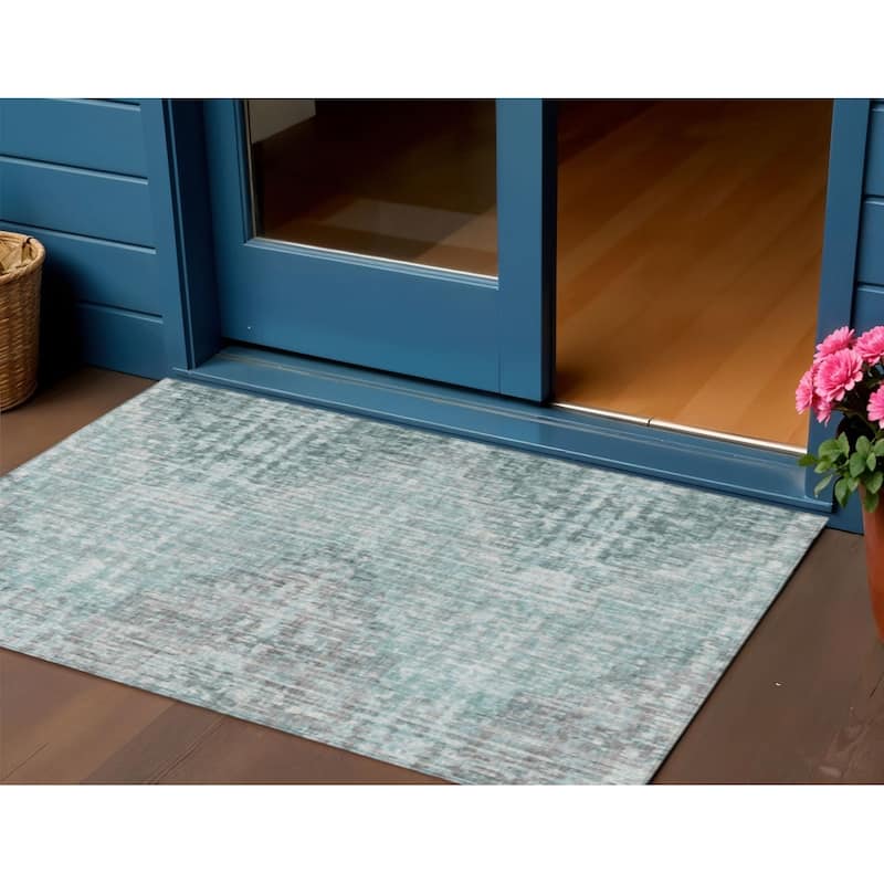 HomeRoots Geometric Transitional Rectangle Outdoor Rug - 3' x 5'