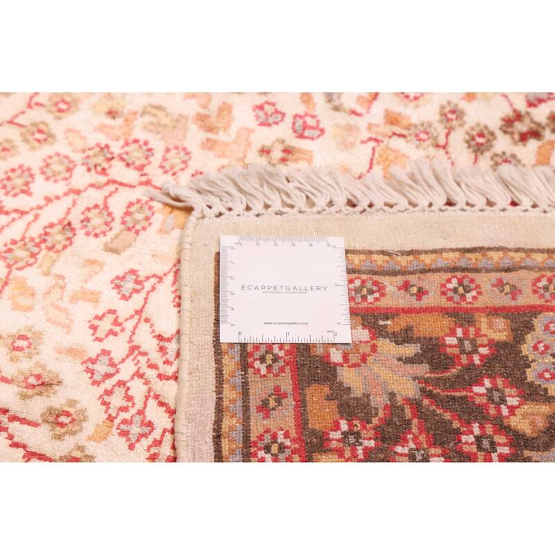 ECARPETGALLERY Hand-knotted Kashmir Cream Viscose Rug - 4'0 x 6'7