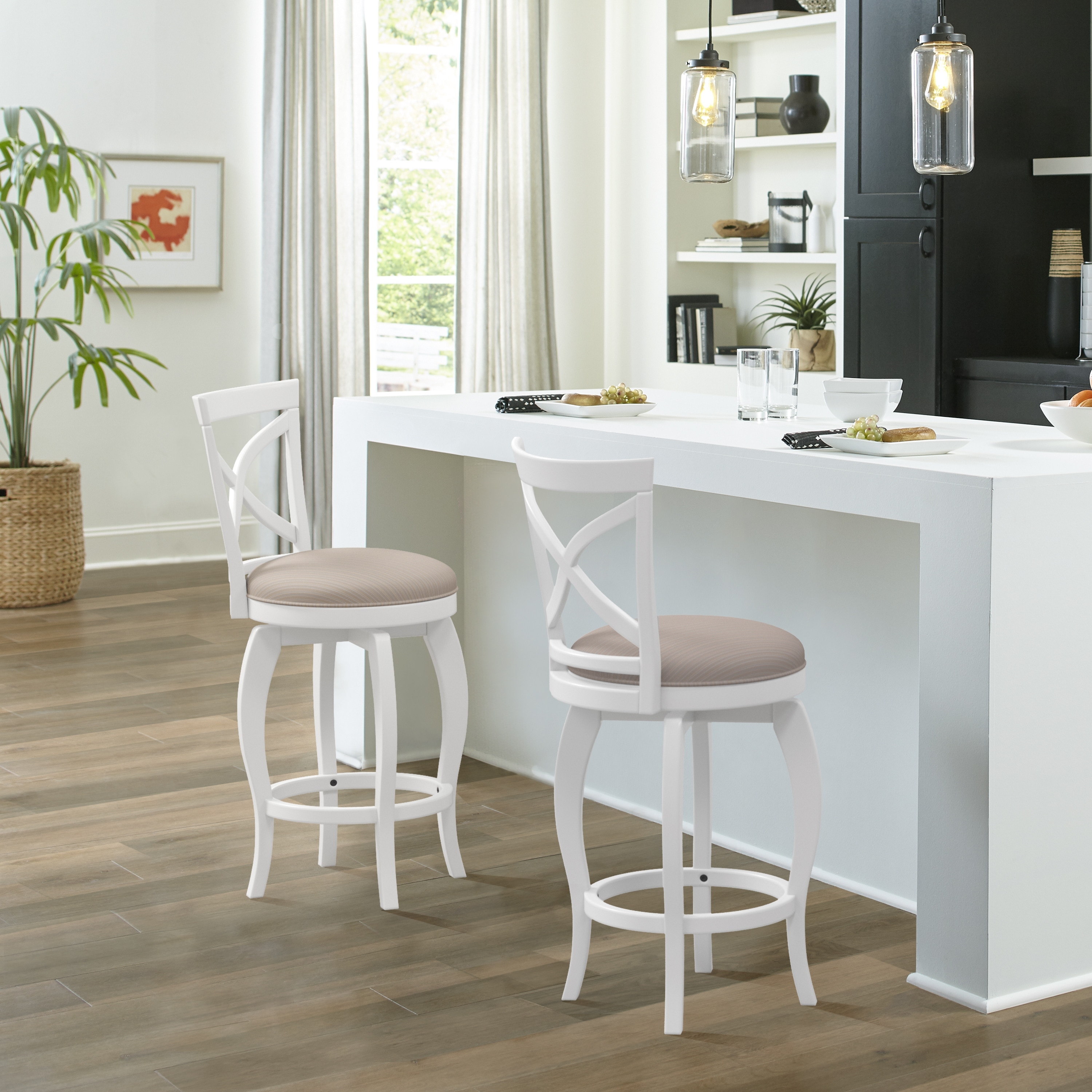 Hillsdale bar discount stools clearance