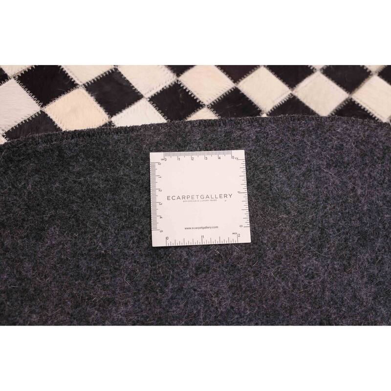ECARPETGALLERY Handmade Cowhide Patchwork Black, Cream Leather Rug - 7' x 7'