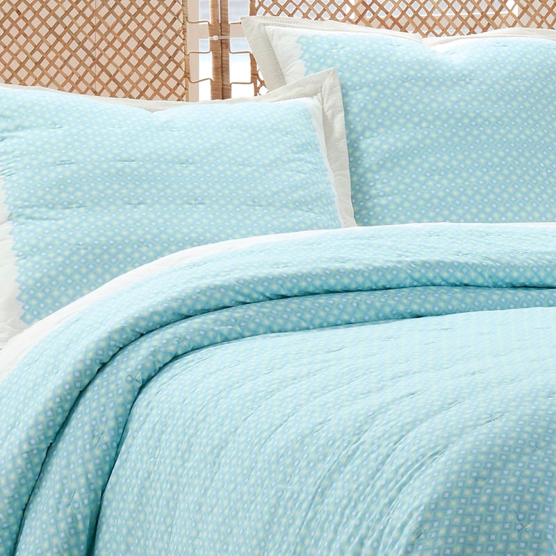 Southern Tide Bellweather Multi Quilt