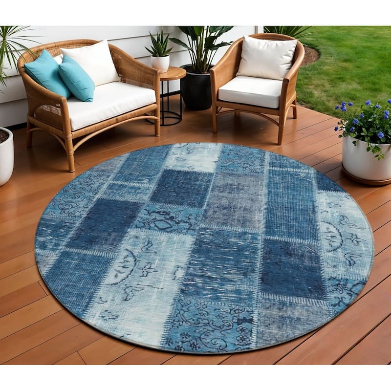 HomeRoots Patchwork Traditional Rectangle Outdoor Rug - 8' Round