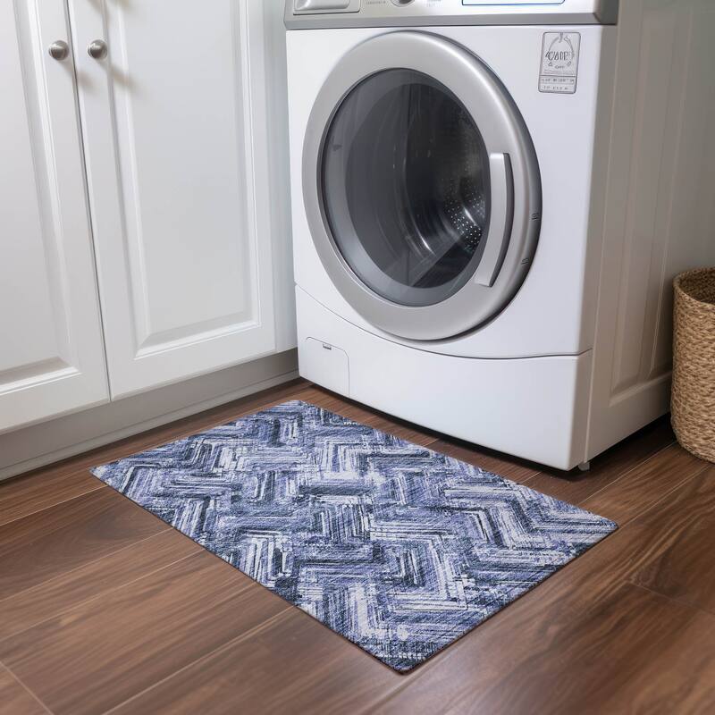 Machine Washable Indoor/ Outdoor Chantille Modern Chevron Rug - Blue - 1'8" x 2'6"