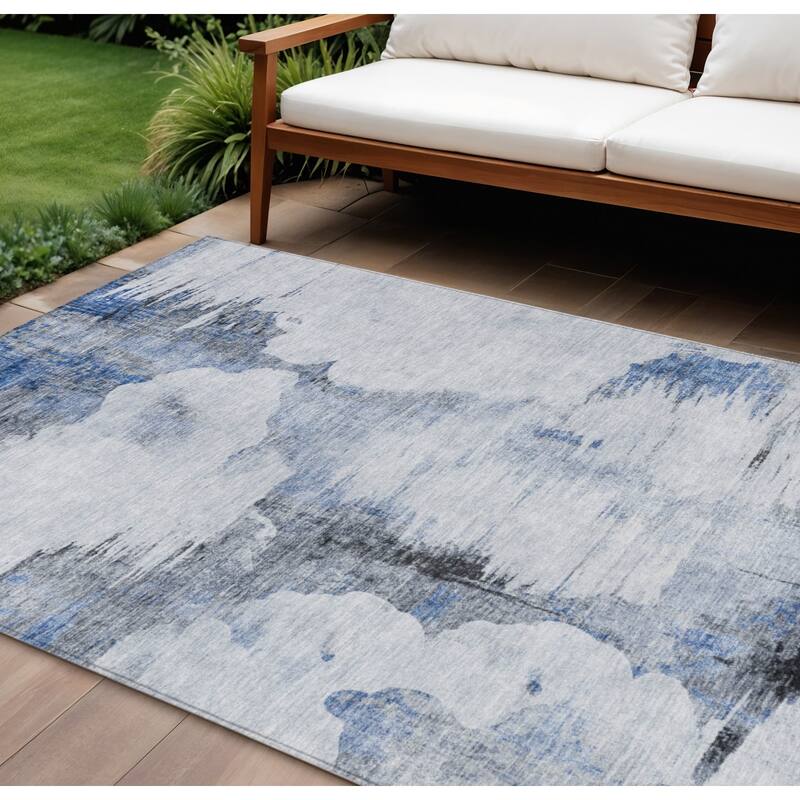 HomeRoots Abstract Transitional Rectangle Outdoor Rug - 10' X 14'