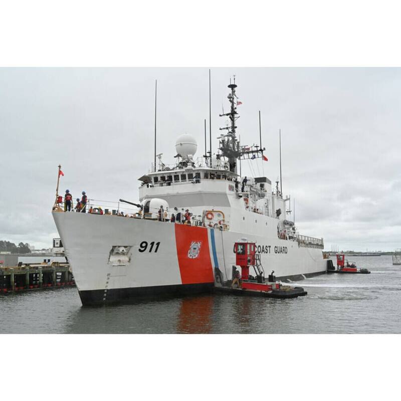 USCGC Forward WMEC-911 30 Inches L Ship Model