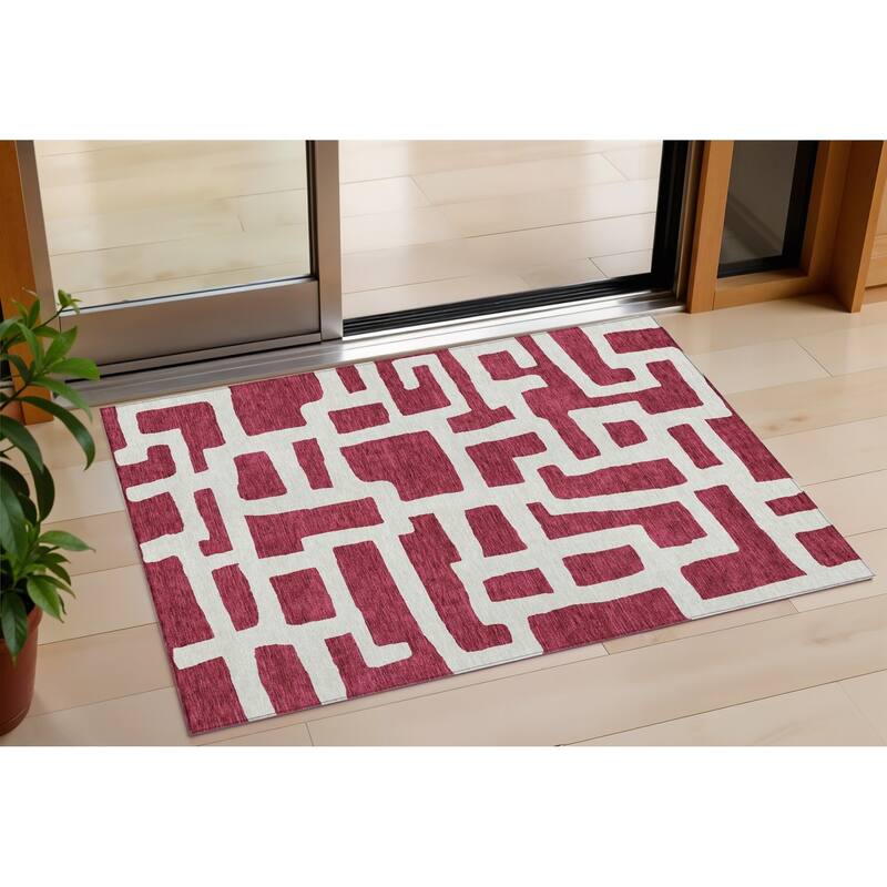 HomeRoots Abstract Transitional Rectangle Outdoor Rug - 3' x 5'
