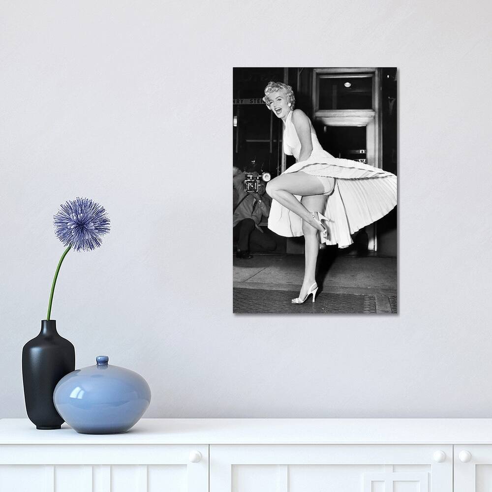 iCanvas "Marilyn Monroe (1926-1962)" by Unknown Canvas Print
