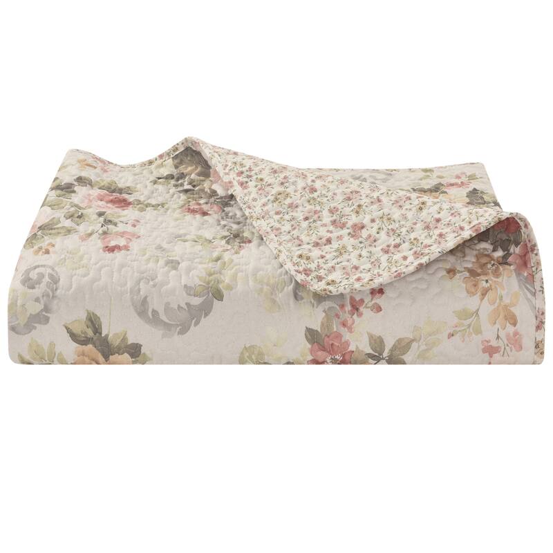 Royal Court Chablis Quilt Set