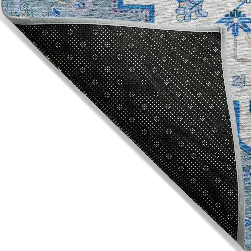 Machine Washable Indoor/ Outdoor Persian Traditional Chantille Rug