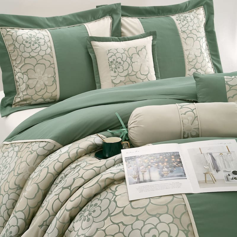 Nanshing Hermonie Floral 7-Piece Bedding Comforter Set