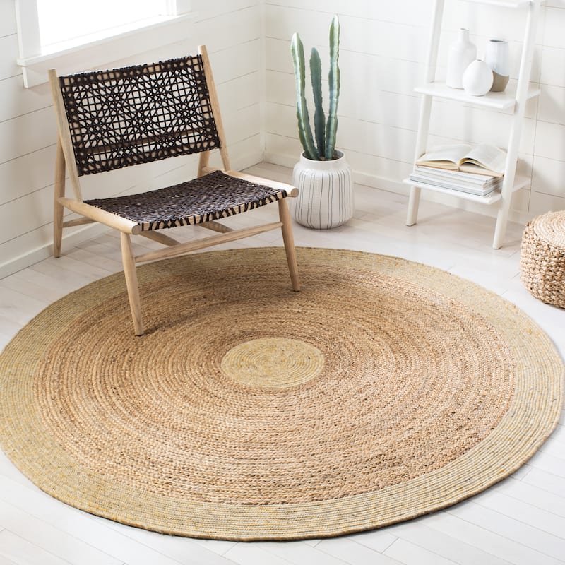 SAFAVIEH Handmade Braided Hvonn Jute Rug - 4' Round - Gold/Natural