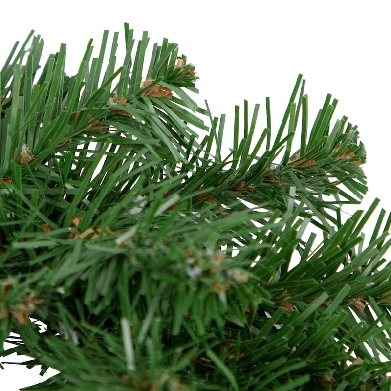 Deluxe Dorchester Pine Artificial Christmas Wreath - Unlit