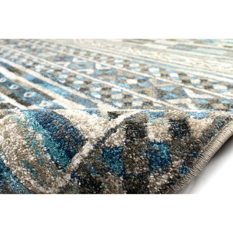 Liora Manne Ashford Tribal Indoor Rug Cool