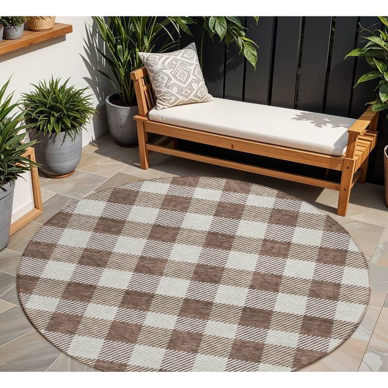 HomeRoots Plaid Transitional Rectangle Outdoor Rug - 8' Round